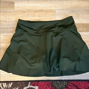 ATHLETA Dark Green Women's Skort SZ LG NWOT
